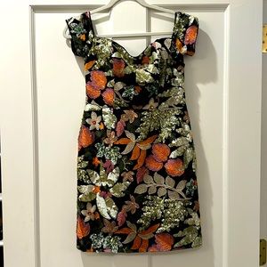 Sequined tropical embroidered floral pattern for a beach wedding/tropical theme!